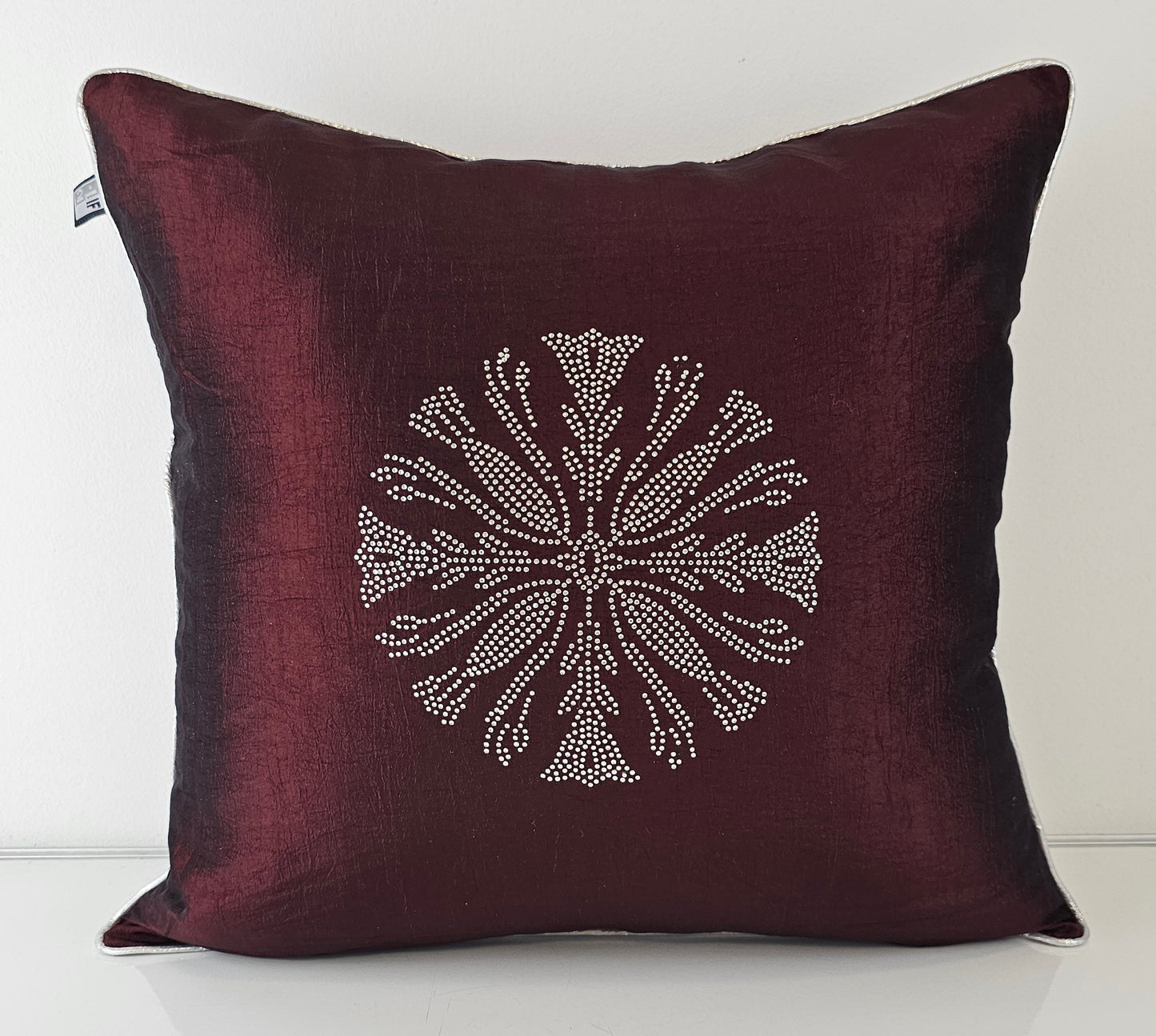 New York Burgundy Pillow Cover 18x18"