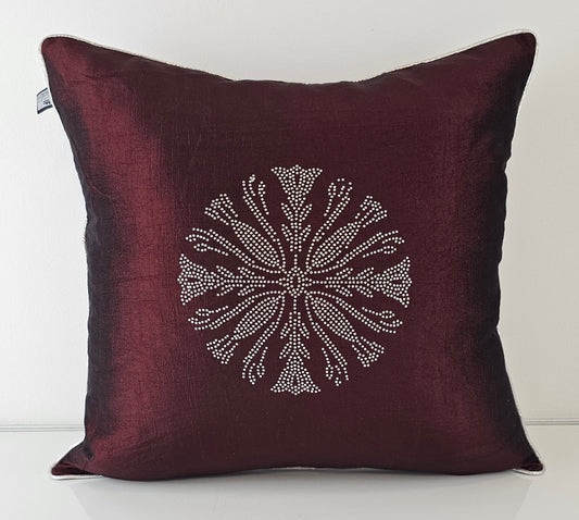 New York Burgundy Pillow Cover 18x18"