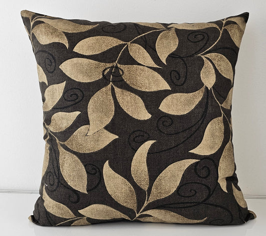 Hildur Throw Pillow Cover 17x17"